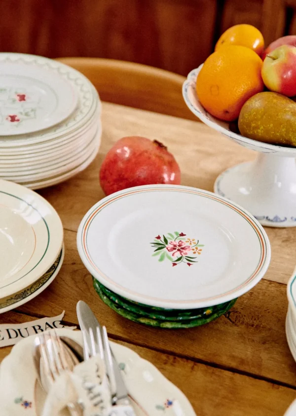 Assiettes à Dessert Anciennes, Crème Fleuries-Sezane Clearance