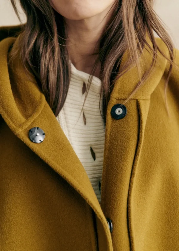 Cape Donovan-Sezane Outlet
