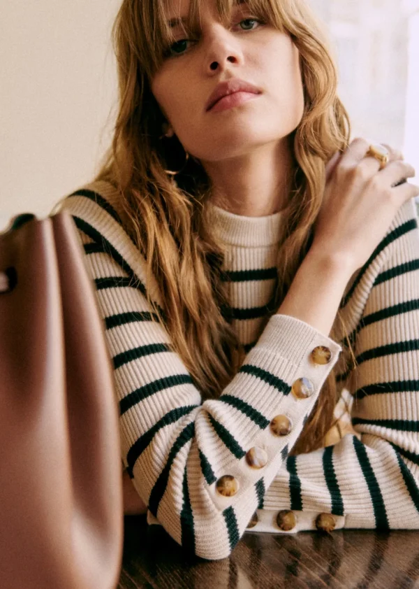Pull Sami-Sezane Online