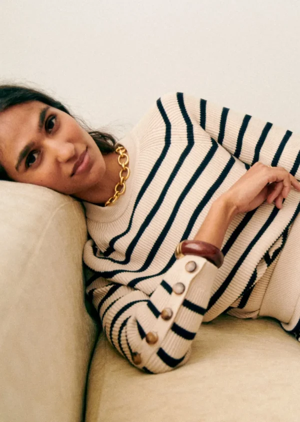 Pull Sami-Sezane Online