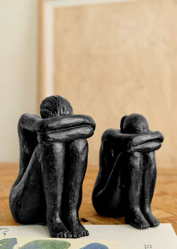 Sculpture Guénolée Courcoux - Femme Assise Grand Modèle-Sezane Shop